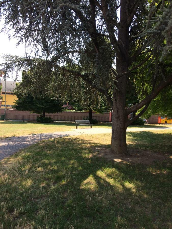 Apartamento La Porta Nel Giardino Asti Exterior foto