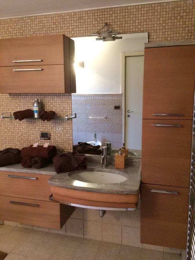 Apartamento La Porta Nel Giardino Asti Exterior foto